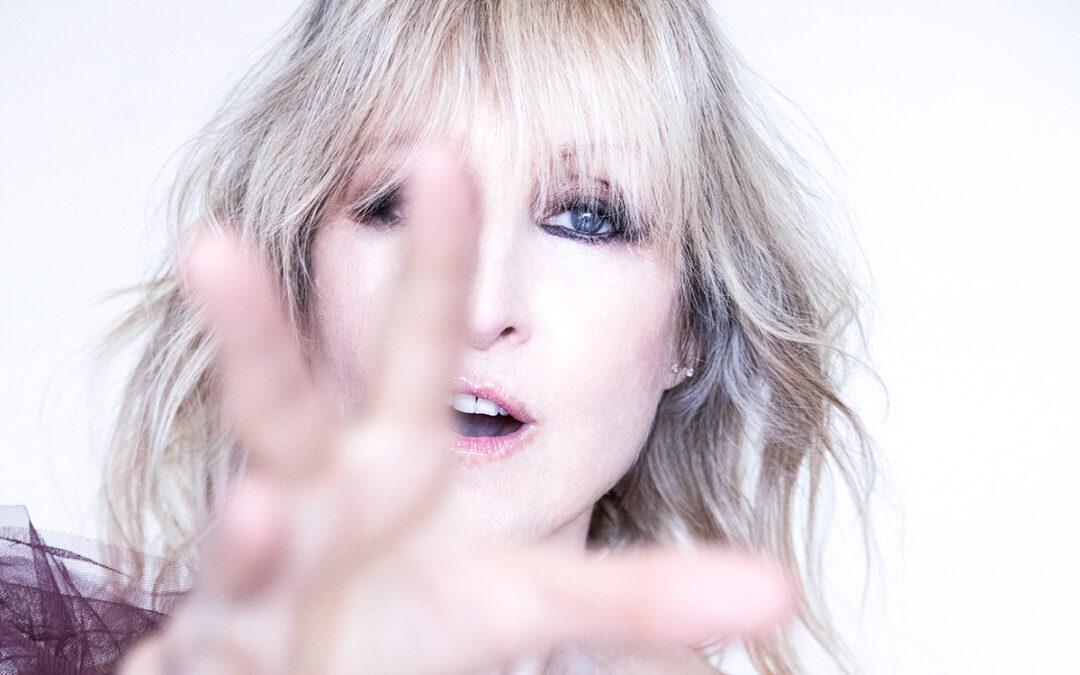 Donna Lewis – Rooms With A View